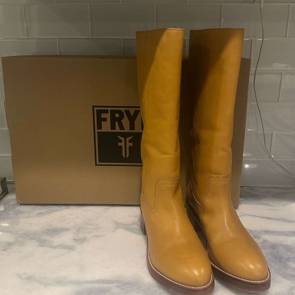 New Frye Camryn Tall Leather Equestrian Pull On Boots Banana - Picture 9 of 12